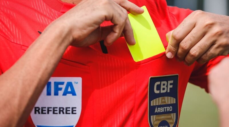CBF anuncia programa de profissionalização de árbitros de futebol