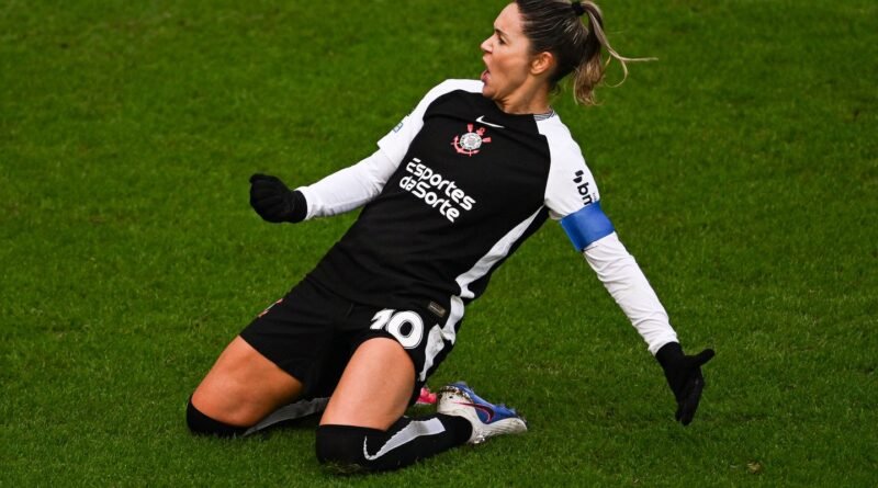 Com gol de Gabi Zanotti, Corinthians vai à final da Copa das Campeãs