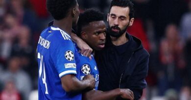 Vini Jr marca golaço e denuncia caso de racismo em Liga dos Campeões