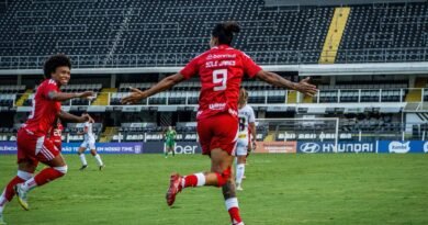 Inter aplica 3 a 0 no Santos fora de casa pelo Brasileirão Feminino