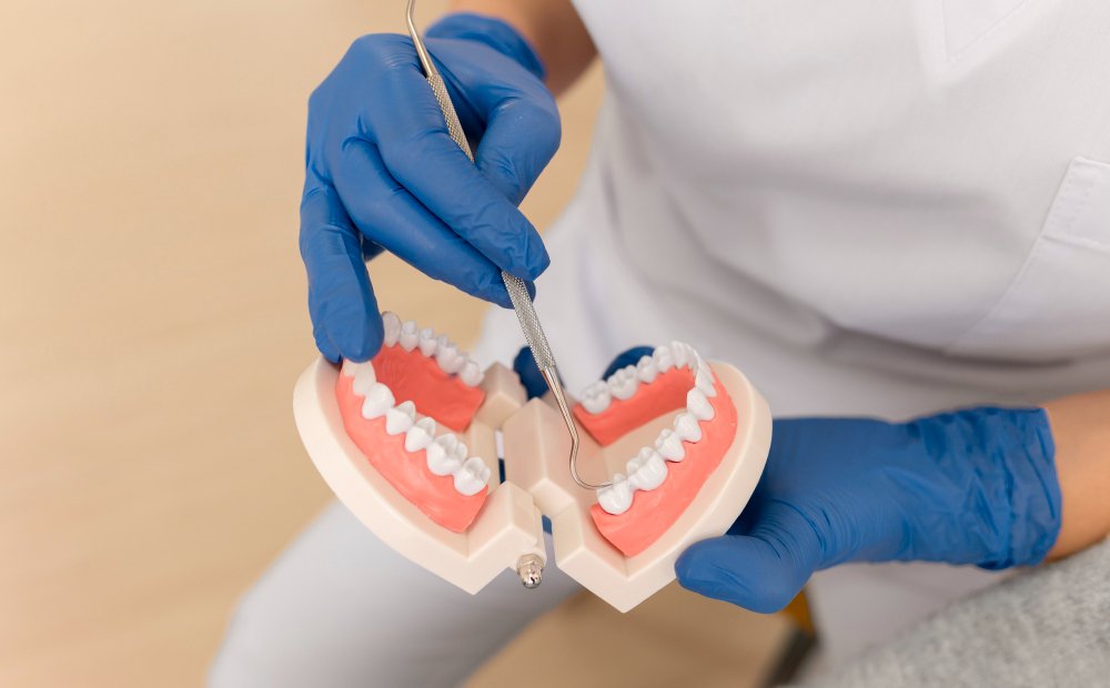 prótese dentária fixa