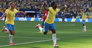 Raphinha, Vini Jr. e Douglas Santos se destacam nos números da estreia