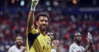 Goleiro Vozinha brilha contra a Espanha e vira destaque na Copa