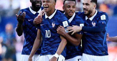 França vence Senegal por 3 a 1 na estreia do Grupo I da Copa do Mundo