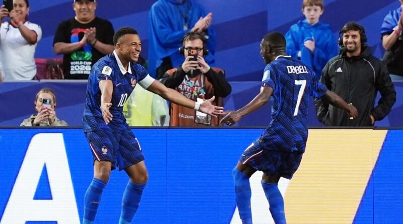 Depois de chuva e pausa, França de Mbappé não dá chances ao Iraque