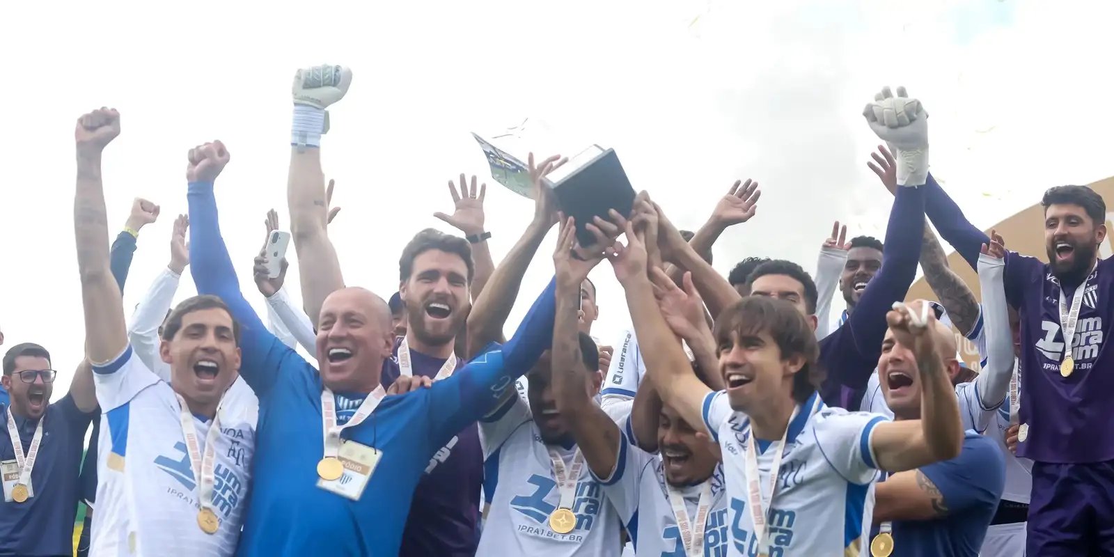 Home 61 Avaí é campeão da Copa Sul-Sudeste nos pênaltis