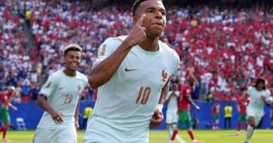 França é a primeira semifinalista da Copa após 2 a 0 sobre Marrocos