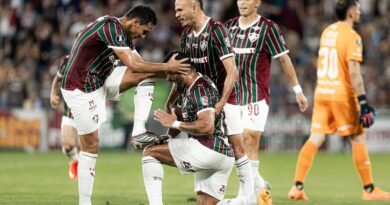 Fluminense bate Platense e abre vantagem nas quartas da Libertadores